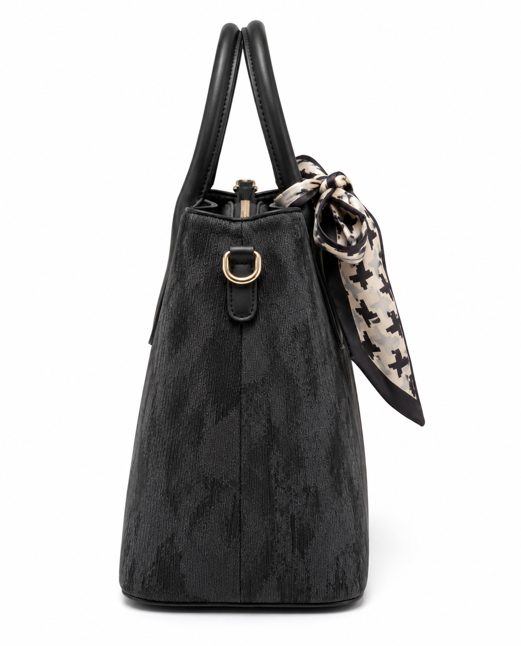 1722 Risha Black front